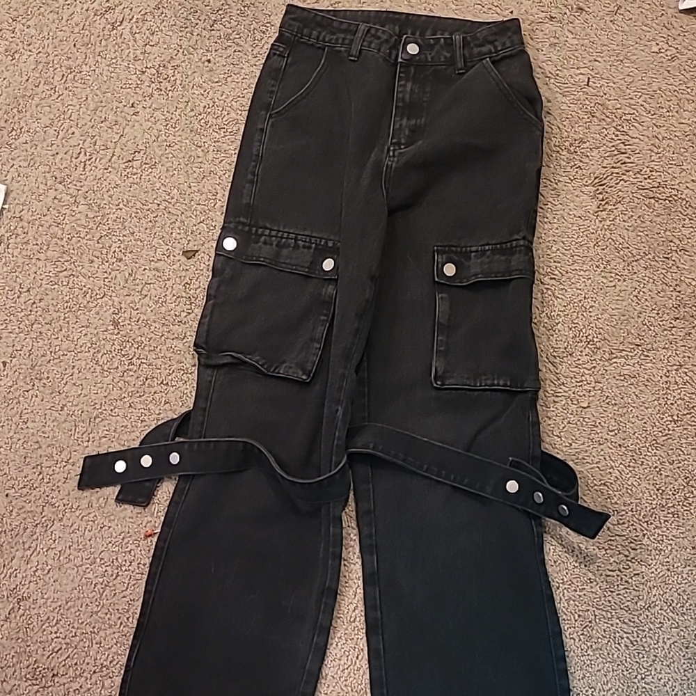 Black jeans with detachable straps